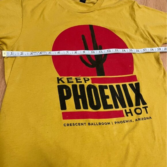Vintage tyle raphic ellow  hirt hoenix - Picture 9 of 10